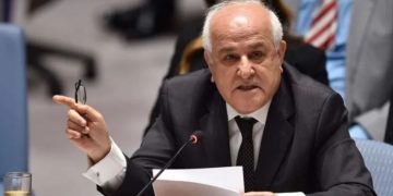 مندوب فلسطين بمجلس الأمن: تهجير أهل غزة من الشمال للجنوب جريمة حرب
