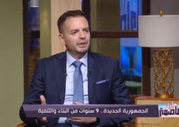 عضو اتحاد الصناعات يكشف الخطوات التي اتخذتها الدولة من أجل زيادة الاستثمار |فيديو