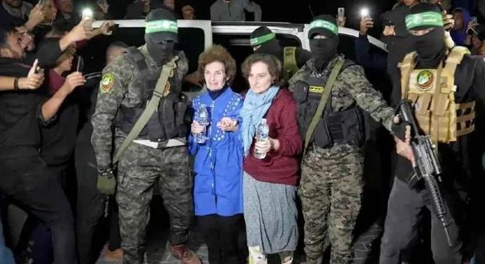 جيش الاحتلال: استلمنا محتجزتين مفرج عنهما من قطاع غزة