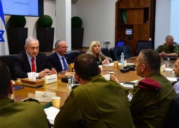 إعلام إسرائيلي: اجتماع أمني في تل أبيب الليلة لمناقشة تمديد الهدنة