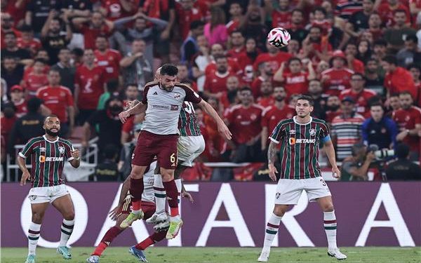 الحكم والفرص الضائعة .. فلومينينسي البرازيلي يطيح بالاهلى خارج مونديال الاندية