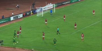 الاهلي يتعادل مع يانج أفريكانز سلبياً في الشوط الاول بدوري الأبطال