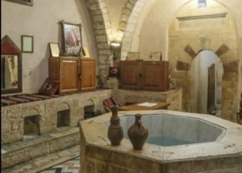 في غزة.. إسرائيل تستهدف معلما أثريا عمره 1000 عام