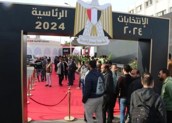 إقبال كثيف من الناخبين للإدلاء بأصواتهم في انتخابات الرئاسة المصرية