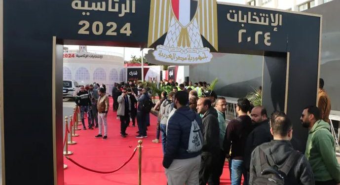 إقبال كثيف من الناخبين للإدلاء بأصواتهم في انتخابات الرئاسة المصرية