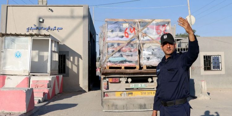 مصادر مصرية: ترتيبات لتشغيل معبر كرم أبو سالم خلال أيام