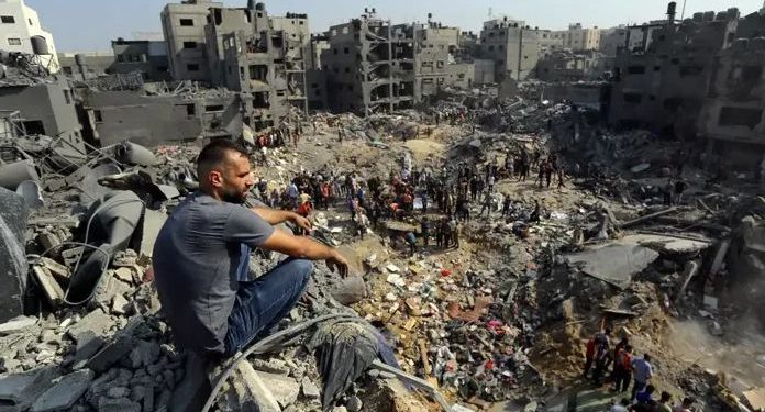 إعلام فلسطيني: انقطاع كامل للاتصالات والإنترنت بقطاع غزة