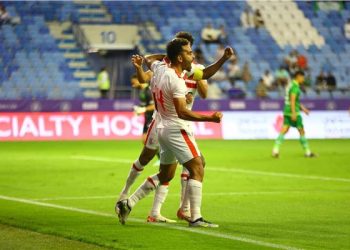 الزمالك يتقدم على الرجاء المغربي بثنائية في الشوط الأول في تحدي دبي 