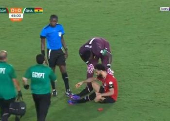 تفاصيل إصابة محمد صلاح في مباراة غانا بـ أمم إفريقيا