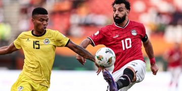 بداية مخيبة للامال .. الفار ينقذ مصر من الهزيمة أمام موزمبيق بـ أمم إفريقيا