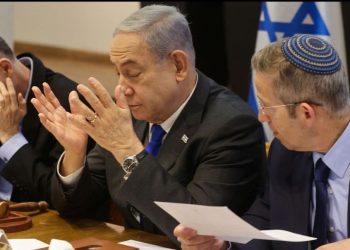 نتنياهو يتنصل من تصريحات وزرائه المتطرفين.. تعرف على التفاصيل