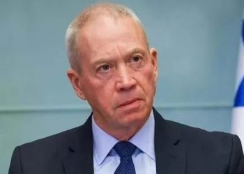 “جالانت” يحاول اقتحام مكتب “نتنياهو” وشجار بالأيدي كاد ينشب