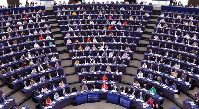 البرلمان الأوروبي يدعو إلى وقف دائم لإطلاق النار في قطاع غزة