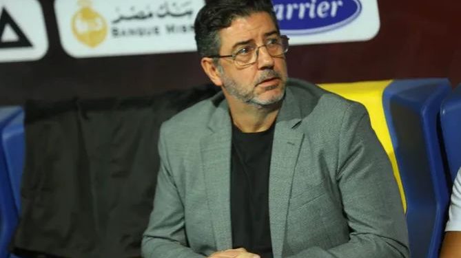 بعد التعادل أمام غانا .. رضا عبد العال يفتح النار على فيتوريا