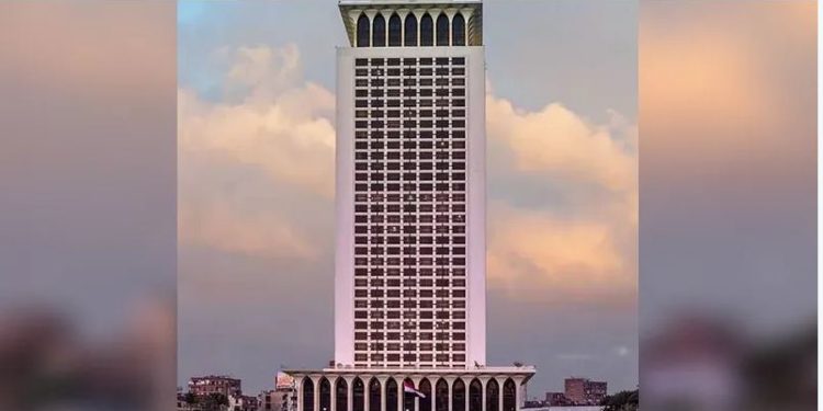 مصر تصدر بيانا بشأن العمليات العسكرية في البحر الأحمر