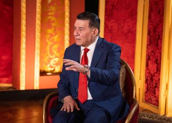 مدحت شلبي : مشكلة مرتضي منصور تركيزه الزيادة مع الخطيب