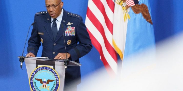 تفاصيل زيارة رئيس هيئة الأركان المشتركة الأميريكية لمصر وإسرائيل