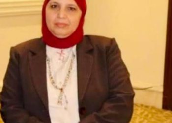 طبيبة: النوم على التكييف والمروحة يدمر صحتك