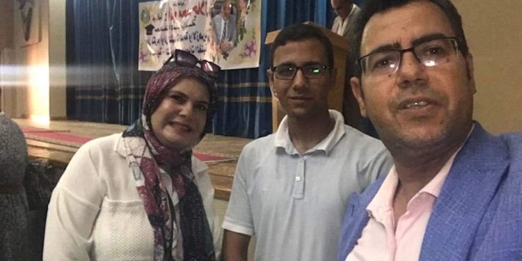 عبدالحليم سالم بعد تفوق نجله بالثانوية “شرف كل قبيلة العقايلة وسيناء”