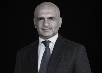 المهندس أحمد سمير يحصل على  ماجستير في إدارة الاعمال من جامعة Cardiff Metropolitan