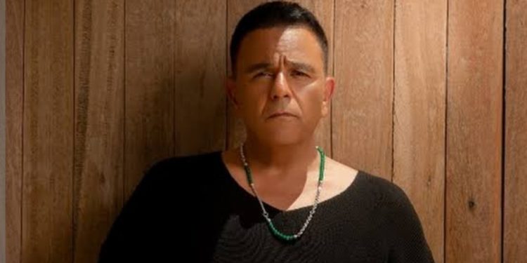 أنت مش عارف أنا مين .. مشادة حادة بين المطرب محمد فؤاد وأحد الأطباء بعين شمس