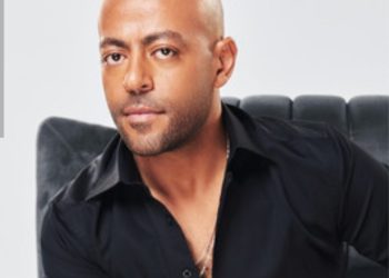 “الدخول للثنائيات والمجموعات المختلطة”..شروط حفلة تامر عاشور بالساحل