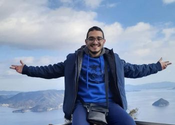 حسبي الله ونعم الوكيل.. أول تعليق من الطبيب المعتدي عليه من المطرب محمد فؤاد