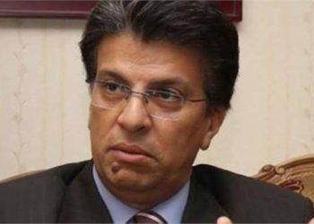 خالد منتصر ساخرًا: بدون صلاة “قيام الليل” المصارع الكوري يحصد البطولات!