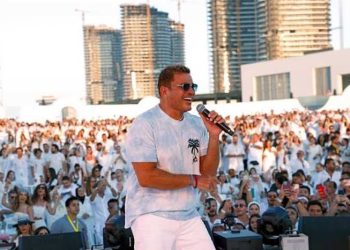 مليون جنيه سعر تذكرة حفلة عمرو دياب بالعلمين