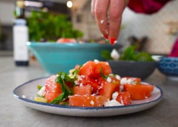 فوائد جبن القريش: سرّ الصحة والرشاقة في قطعة صغيرة