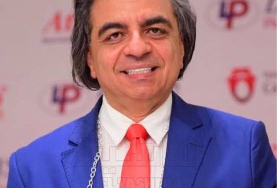 بلاش قبلات وأحضان.. تحذير عاجل من جمال شعبان بسبب الفيروسات الجديدة