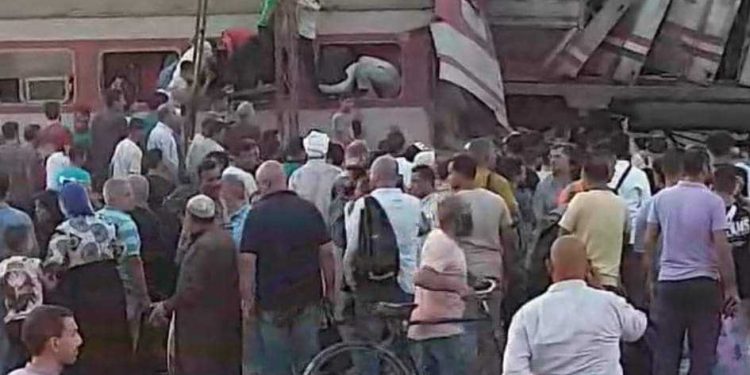 الدفع بـ39 سيارة إسعاف..تفاصيل حادث الزقازيق بالشرقية