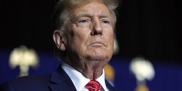 مسؤول استخباراتي: “RT” الروسية أنشأت شبكات لتوجيه الناخبين لدعم ترامب