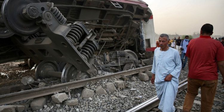 عامل التحويلة…المتهم الأول في حوادث قطارات مصر