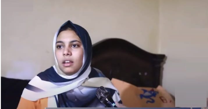 أمى رمتني فى الشارع عشان أتسول.. قصة مؤثرة وطلبات بسيطة لفتاة صغيرة