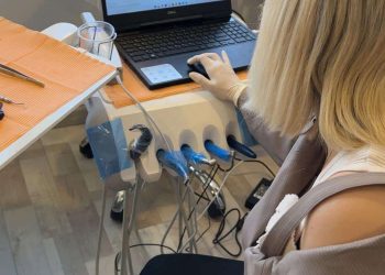 الدكتورة علا الجمل تعلن عن استخدامها الذكاء الاصطناعي في طب الأسنان لتحقيق نتائج أدق و أسرع 