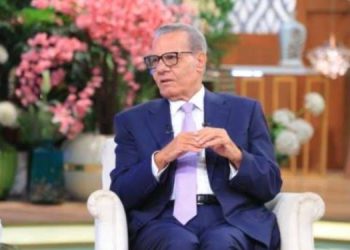 عادل حمودة يكشف عن أسباب وفاة الفنان الراحل أحمد زكي