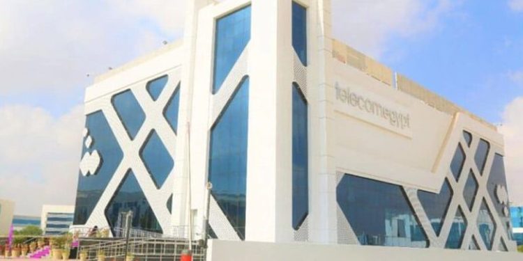 مصر تطلق مراكز إنترنت فائقة السرعة في القاهرة والإسكندرية لتحسين الاتصال الرقمي