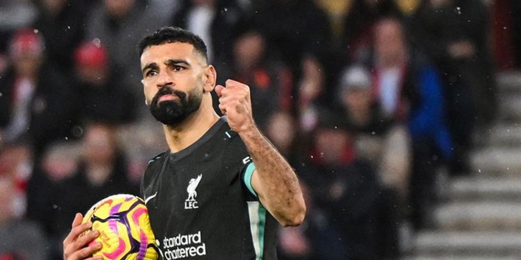 محمد صلاح يُثير الجدل: “الرحيل أقرب من البقاء مع ليفربول”