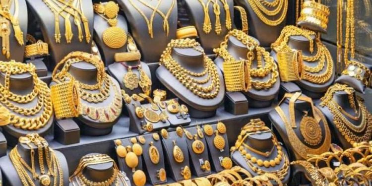 سعر الذهب اليوم، أسعار الذهب، سعر الذهب عيار 21، سعر الذهب عيار 24، سعر الذهب عيار 18، سعر الجنيه الذهب، سعر أوقية الذهب، سعر الذهب الآن، سوق الذهب، أسعار الذهب في مصر، تراجع أسعار الذهب، سعر الذهب في المحلات، انخفاض الذهب، سعر الذهب عيار 14، سعر الذهب عيار 9، سعر الذهب في البورصة.