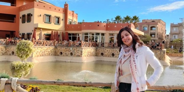 الدكتورة سارة الهواري: علاج تساقط الشعر يحتاج لخطة متكاملة وليس جلسة واحدة