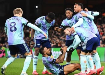 آرسنال يضرب كريستال بالاس بخماسية في البريميرليج ويواصل مطاردة القمة