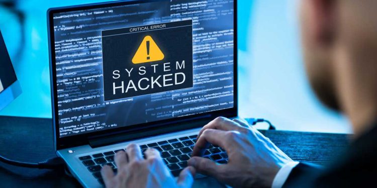 خبير أمن معلومات: 100 ألف هجوم سيبراني يوميًا وتكاليف قياسية للخسائر في 2023