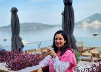 د.سارة الهواري: سر القضاء على الهالات السوداء باستخدام تقنية Skin Booster