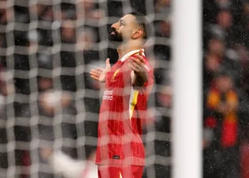 صلاح يتصدر هدافي الدوري الإنجليزي بعد الجولة الـ20.. صراع مشتعل على القمة