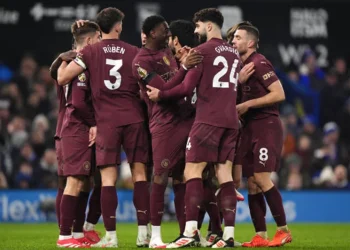 مانشستر سيتي يكتسح إيبسويتش تاون بسداسية ويقفز للمركز الرابع في الدوري الإنجليزي