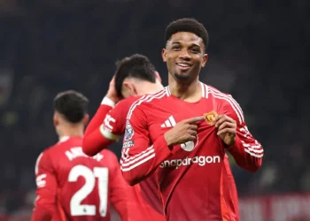 هاتريك أفريقي يكتب التاريخ.. أماد ديالو يضيء سماء مانشستر يونايتد