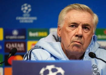 معركة كروية مرتقبة: أنشيلوتي يشيد بجوارديولا ويكشف عن مفاجأته بمستوى السيتي