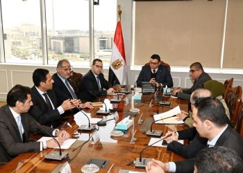 بحضور د. وليد عباس…وزير الإسكان يجتمع مع عددا من مطوري مدينة سفنكس الجديدة