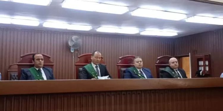 بسبب مشادة عائلية دامية.. تأجيل محاكمة “بقال قليوب” المتهم بقتل شقيقه لمايو المقبل